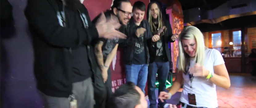 Man Proposes To His Girlfriend In Front Of Korn