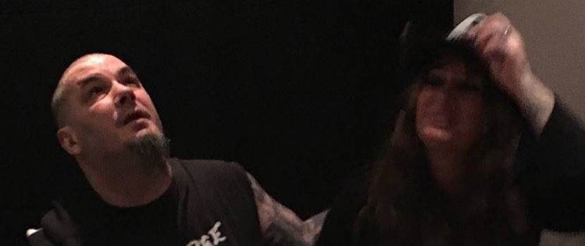 Photo Of Phil Anselmo Reportedly Drinking White Wine At 2016 'Dimebash' Emerges (Updated)