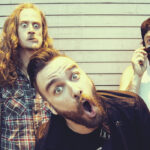 Here's Wilson Covering Snoop Dogg's "Gin And Juice" Acoustically