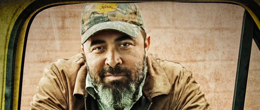 Staind's Aaron Lewis Says Hinder's Guitarist Played A Show Wearing His Own Feces As War Paint