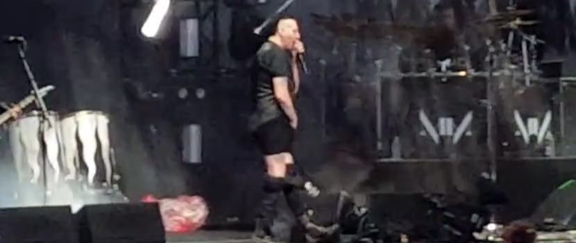 Marilyn Manson Botches A Snot Rocket, Drops Pants & Towels Off His Crotch In Bristow, VA