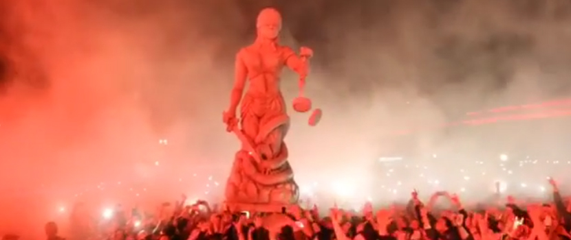Metallica's 'Doris' Went Crowdsurfing At Bogota Show