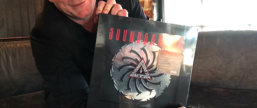 Soundgarden Aim To Release New Album In Late 2017, Unbox "Badmotorfinger" Set In New Video