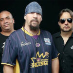 Suicidal Tendencies Frontman Mike Muir Pens Tribute To His Late Friend, Actor/Director Bill Paxton