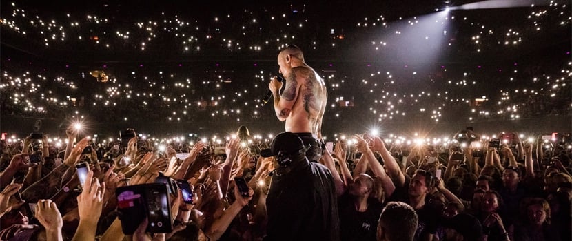 Jay-Z Paid Tribute To Linkin Park's Chester Bennington With "Numb/Encore" Performance