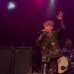 Watch Stone Temple Pilots Perform "Dead & Bloated" With 9-Year-Old Fan