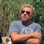 New Preview Available Of Tool's Maynard James Keenan On 'Rock & Roll Road Trip With Sammy Hagar'