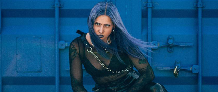 Mimi Barks Debuts "Back Off" Video