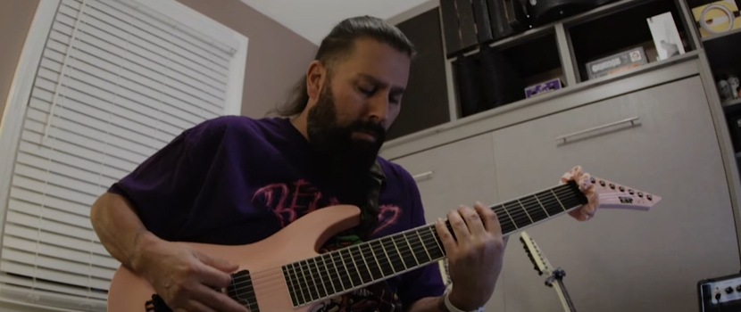 Deftones' Stephen Carpenter Shares "Needles And Pins" Bass Guitar Playthrough