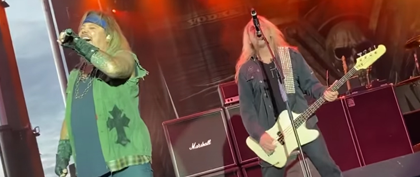 Mötley Crüe's Vince Neil Lost His Voice At Solo Comeback Show