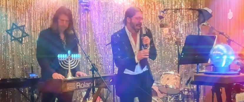 Dave Grohl & Greg Kurstin Release Cover Of Barry Manilow's "Copacabana"