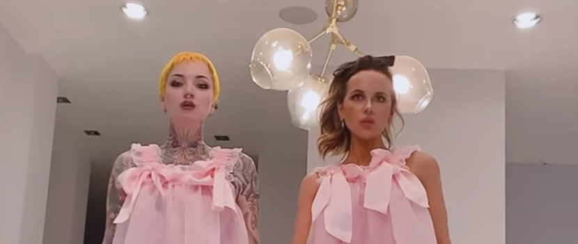 Watch Actresses Kate Beckinsale & Nina Kate Sing-Along To Kublai Khan TX