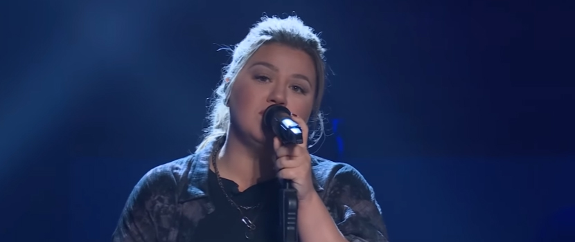 See Kelly Clarkson Cover Soundgarden's "Black Hole Sun"