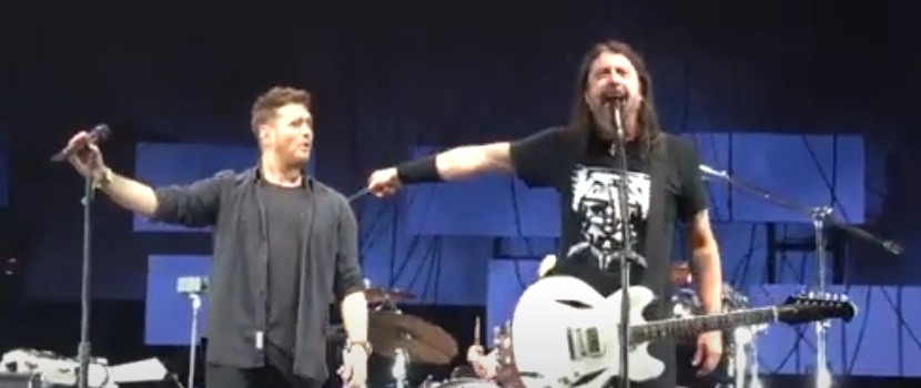 Watch Foo Fighters Surprise Audience By Covering "Haven't Met You Yet" With Michael Bublé
