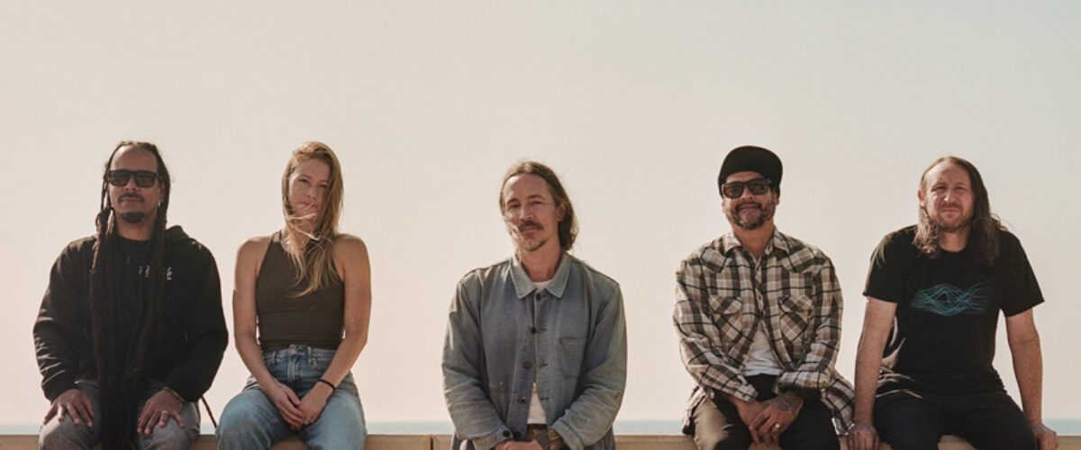 Bassist Nicole Row Hopes Incubus Can Revisit The "S.C.I.E.N.C.E." Era: "Everybody Wants It And We Never Give It To Them"