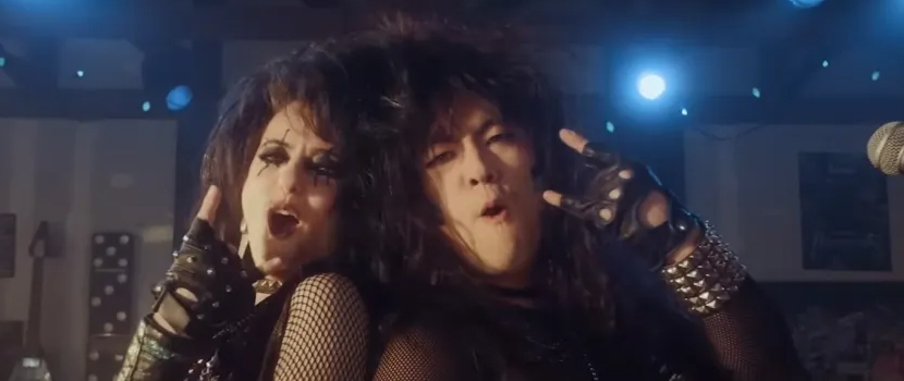 Two 'Saturday Night Live' Cast Members Front Fake Metal Band In New Anti-Dandruff Commercial
