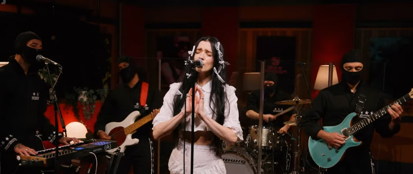 Watch Poppy Cover Sabrina Carpenter's "Taste" Live In The Studio