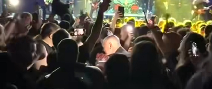 A Couple Got Married In A Cannibal Corpse Mosh Pit This Week