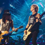 Watch Guns N' Roses Cover Sex Pistols' "Black Leather" Live For The First Time