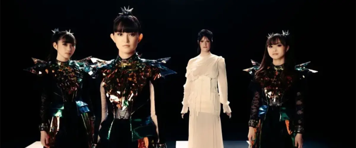 BABYMETAL & Spiritbox's Courtney LaPlante Played "My Queen" Together Live For The First Time Last Night