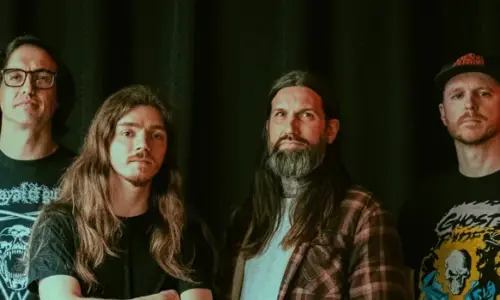 Many Eyes Stream Their New Track 