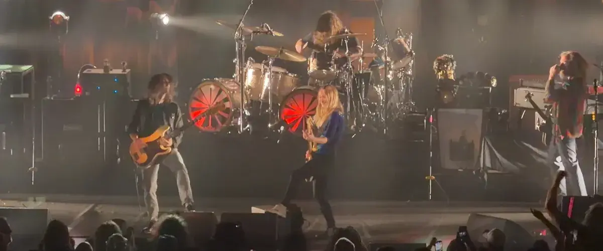 Watch My Morning Jacket Cover Metallica's "For Whom The Bell Tolls" Live In Brooklyn With Karina Rykman