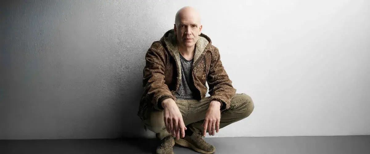 Devin Townsend Premieres "Home At Night" Music Video