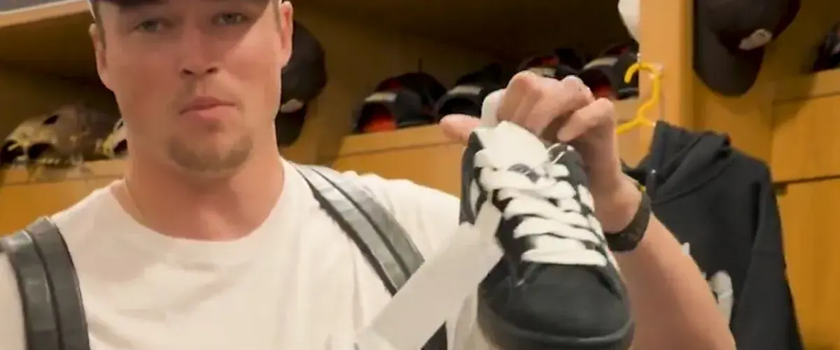 Korn Show Their Appreciation To San Diego Padres Pitcher Mason Miller For Using "Blind" As His Walk-Up Music