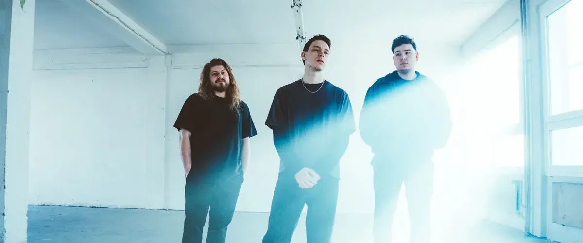 SENNA Debut "Out Of The Blue", Their First Single With Marcel Dürr On Lead Vocals