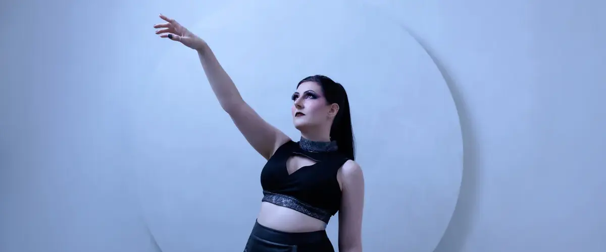 Lindsay Schoolcraft (Ex-Cradle Of Filth) Slams All That Remains' Phil Labonte Over His Comments That "Therapy Is For Women"