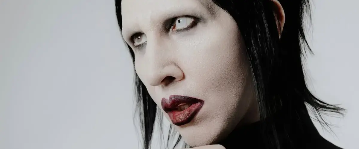 Marilyn Manson Debuts "Exit Wound", New Album "One Assassination Under God - Chapter 2" Due In August
