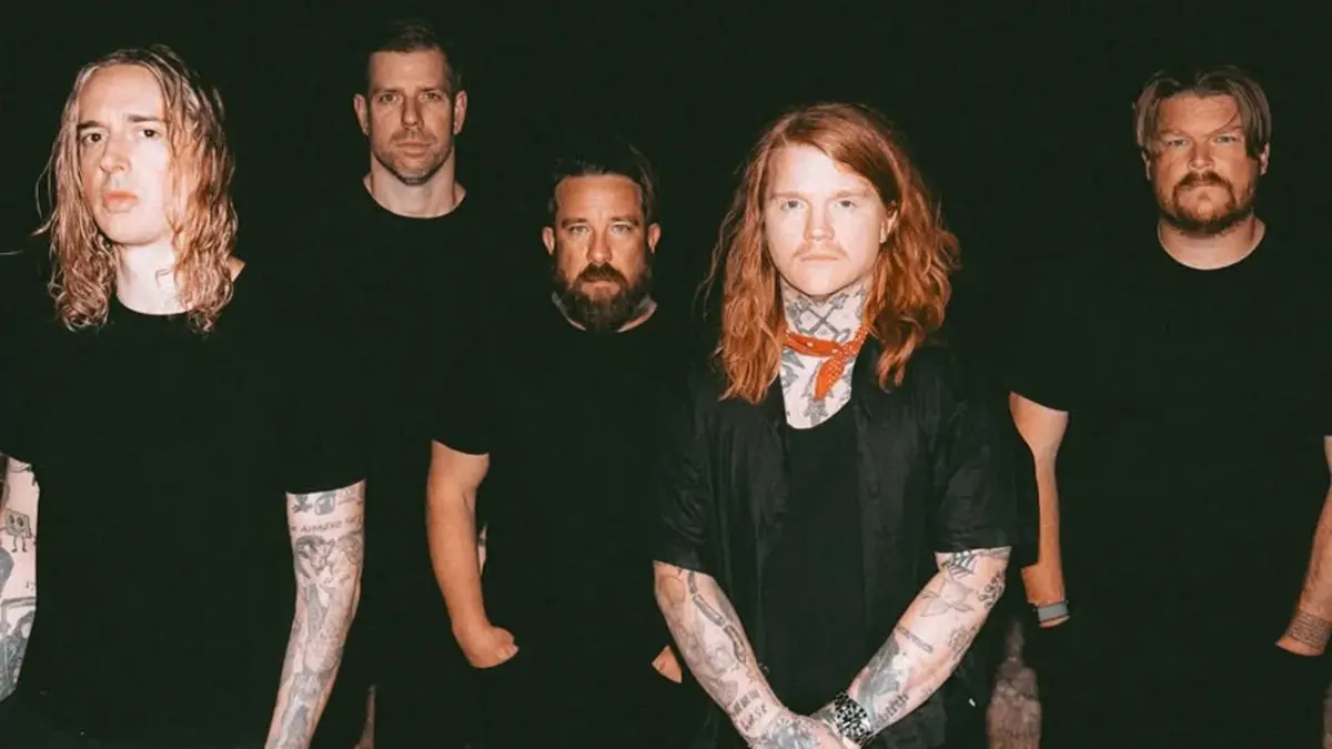 Underoath Share "It's Dangerous Business Walking Out Your Front Door" Live Video From 2026 Long Beach 'Vans Warped Tour' Set - Theprp.com