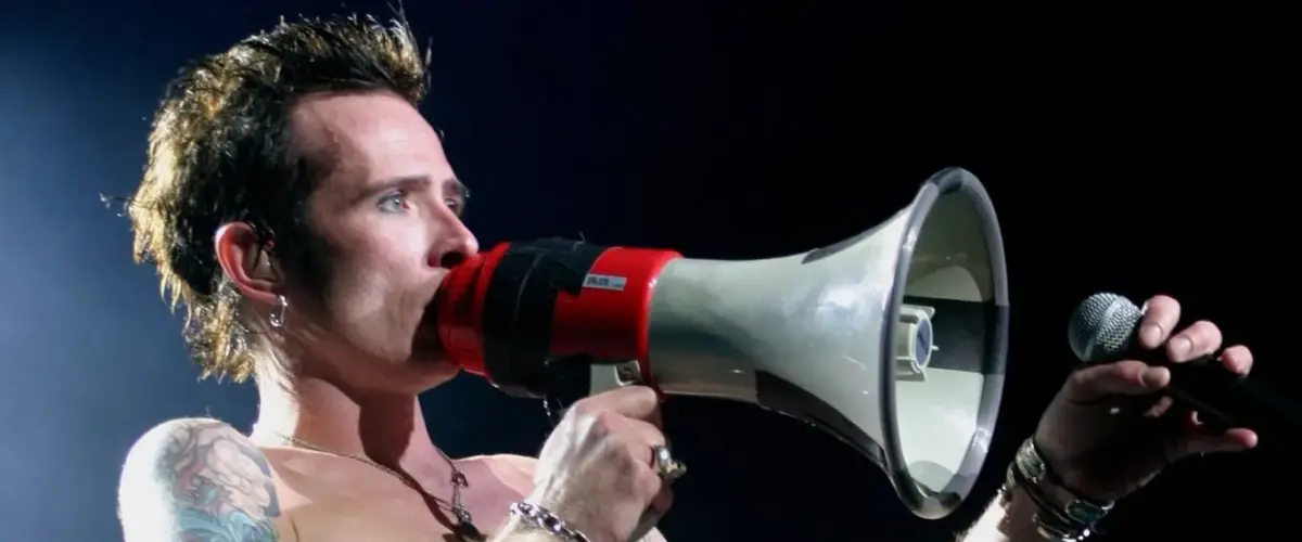 Scott Weiland's Posthumous Live Album "Scott Weiland: Live" Headed For October Wide Release