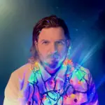 Thrice's Dustin Kensrue Announces His Holidays Album "That Spirit Of Christmas"