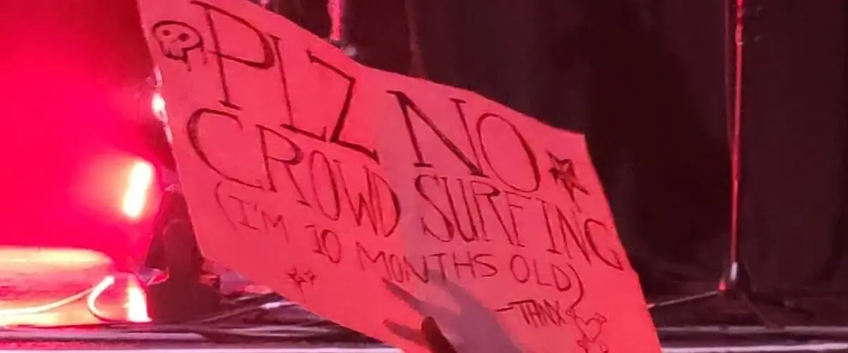 Sleeping With Sirens Fan Draws Criticism For Bringing 10-Month-Old Child To The Band's Madison, WI show