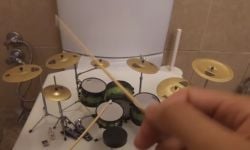 Miniature Drummer